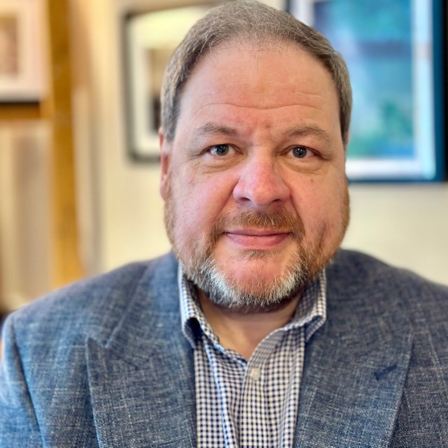 Mark Wills headshot